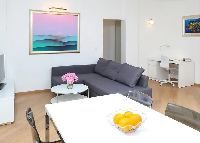 Dee Dee * Ντουμπρόβνικ